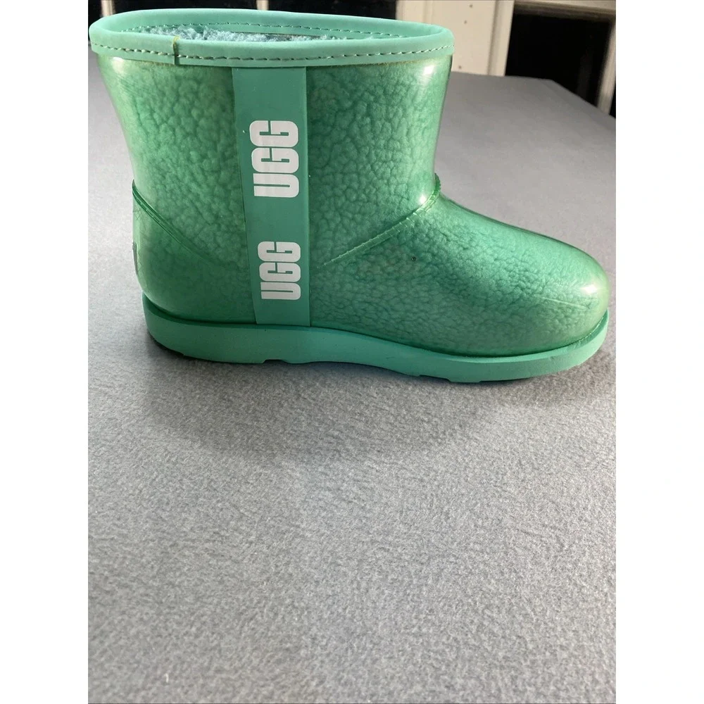 UGG Classic Green Clear Mini Boot Sherpa Lined Warm Logo Size 6‎ Waterproof